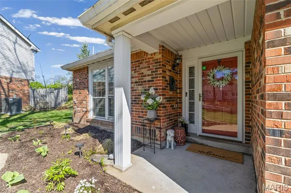 $315,000 | 13311 Chapel Mill Drive, St. Louis, MO 63141
