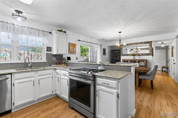$315,000 | 13311 Chapel Mill Drive, St. Louis, MO 63141