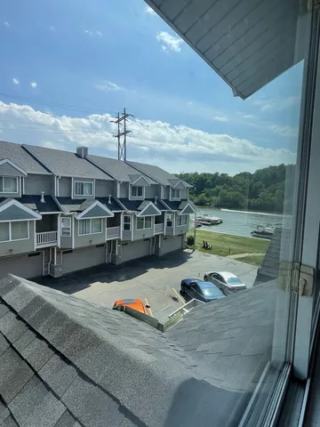 $1,600 | 6032 Park Ridge Road, Unit 6032, Loves Park, IL 61111