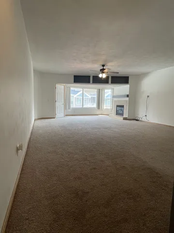 $1,600 | 6032 Park Ridge Road, Unit 6032, Loves Park, IL 61111