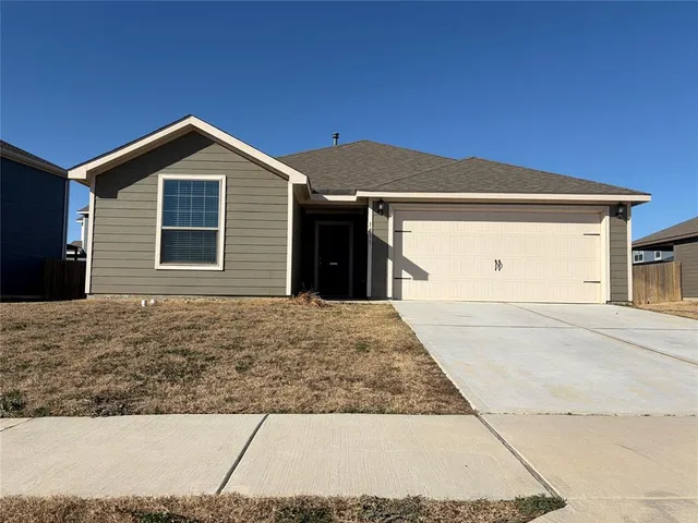 $2,000 | 1811 Fergus, Ponder, TX 76259