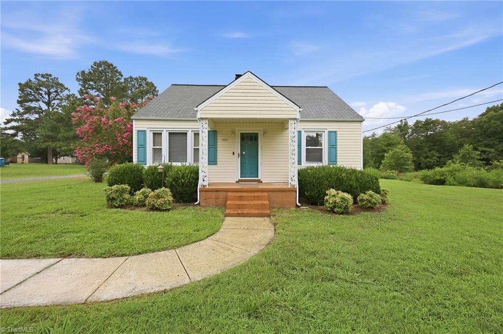 404 Glen Raven Road Burlington, NC 27217 - Photo 1 of 33