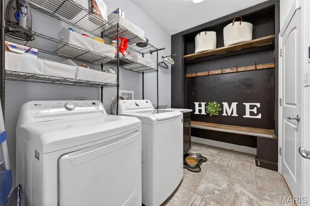 $525,000 | 968 Ridgepointe Pl Circle, Lake St. Louis, MO 63367