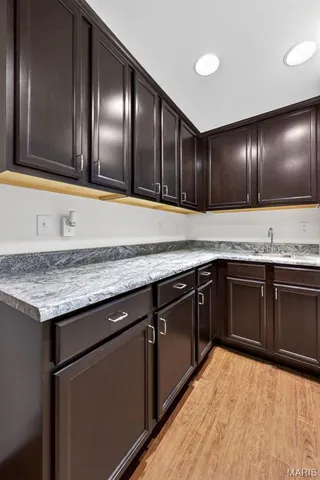 $525,000 | 968 Ridgepointe Pl Circle, Lake St. Louis, MO 63367