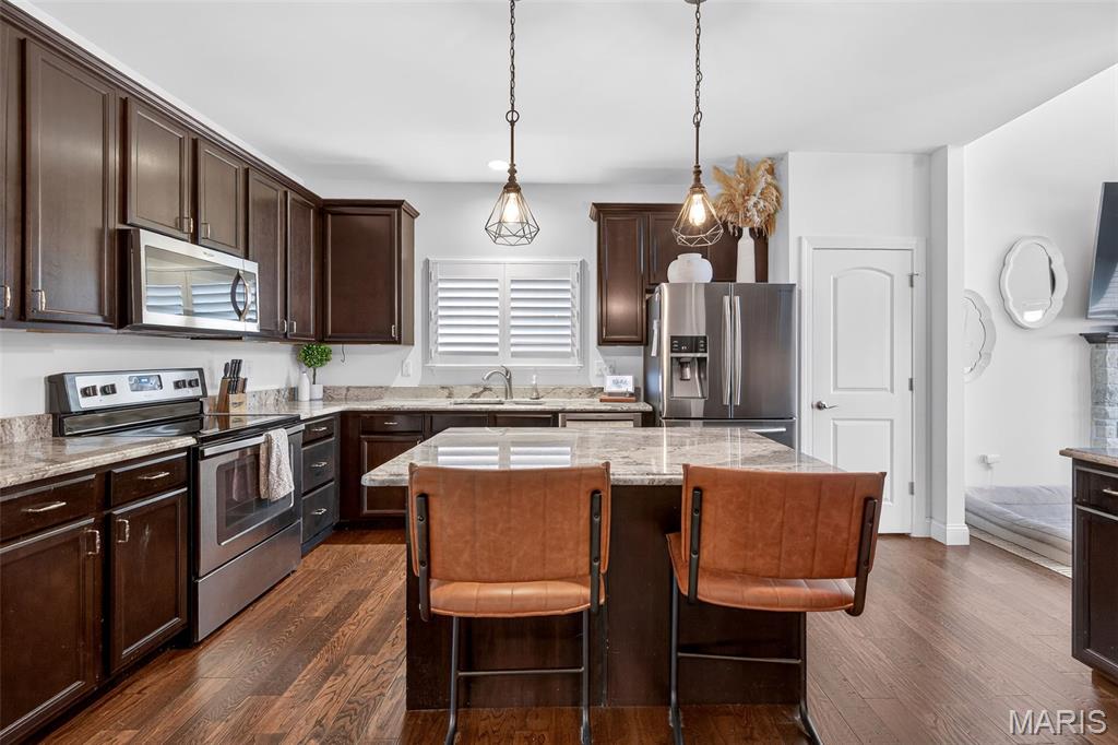 968 Ridgepointe Pl Circle Lake St. Louis, MO 63367 - Photo 7 of 43