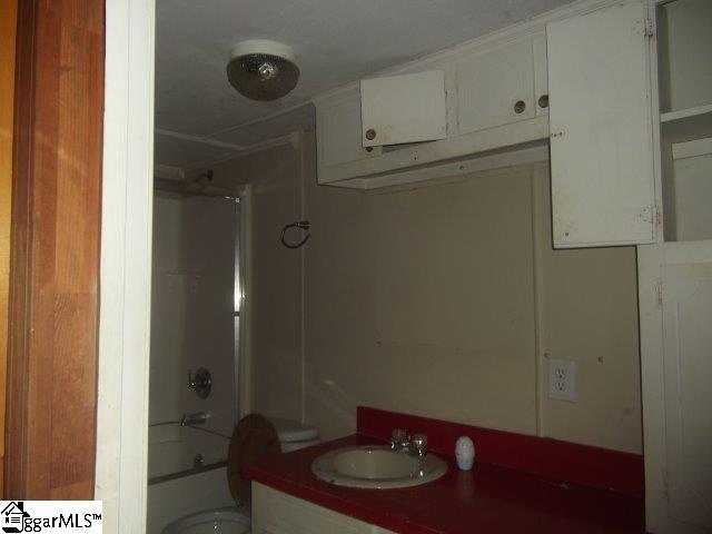 102 Knollwood Heights Road Pickens, SC 29671 - Photo 6 of 10 Gallery Image 6