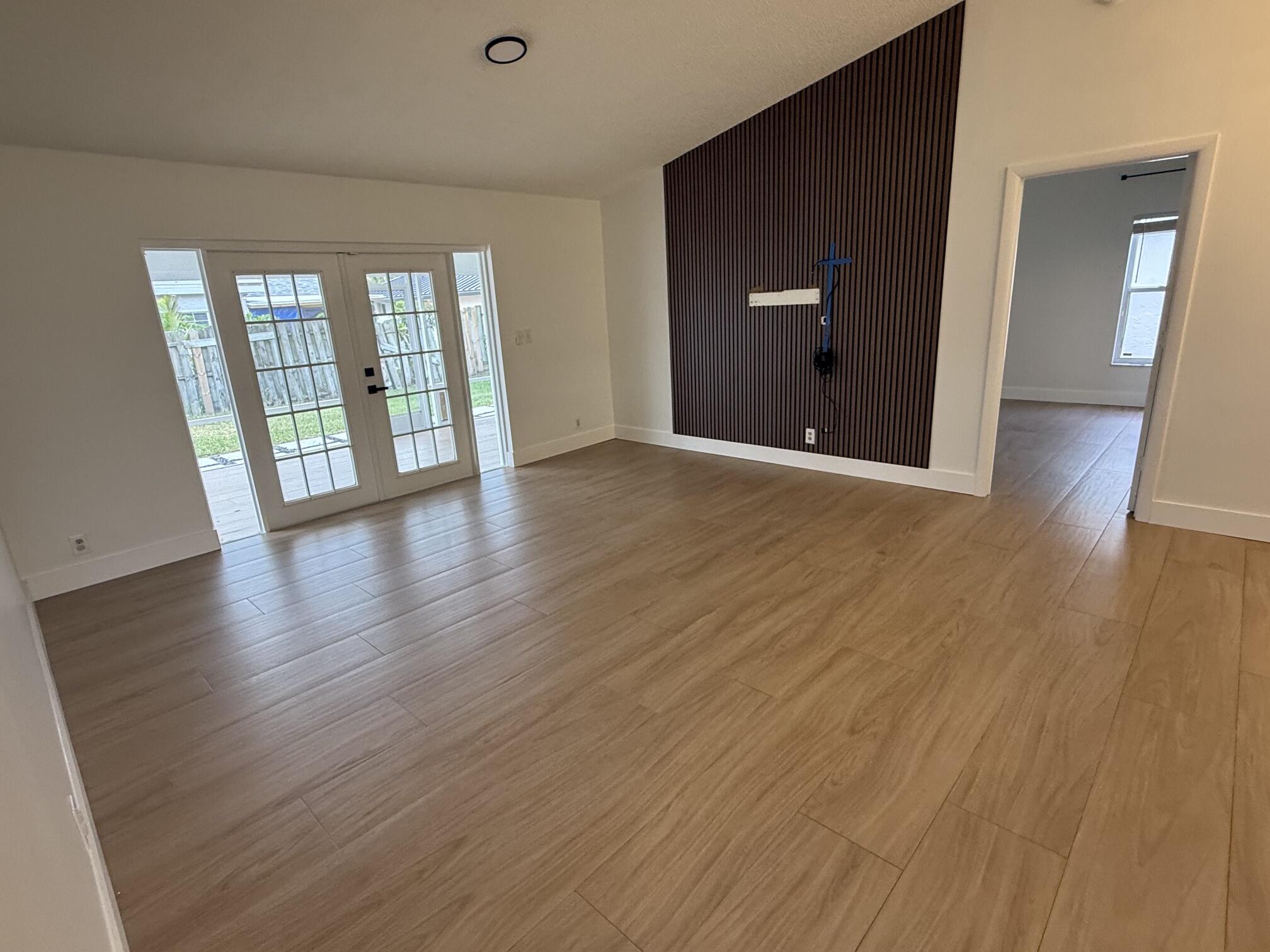 6249 Foster Street Jupiter, FL 33458 - Photo 16 of 25 living room
