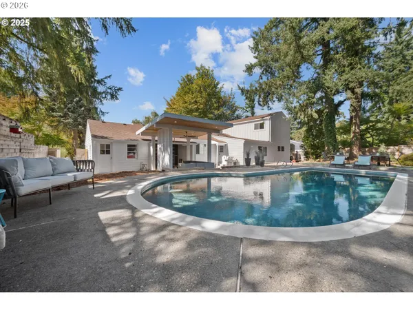 $839,000 | 8444 Southwest 58th Avenue, Portland, OR 97219