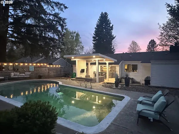 $839,000 | 8444 Southwest 58th Avenue, Portland, OR 97219