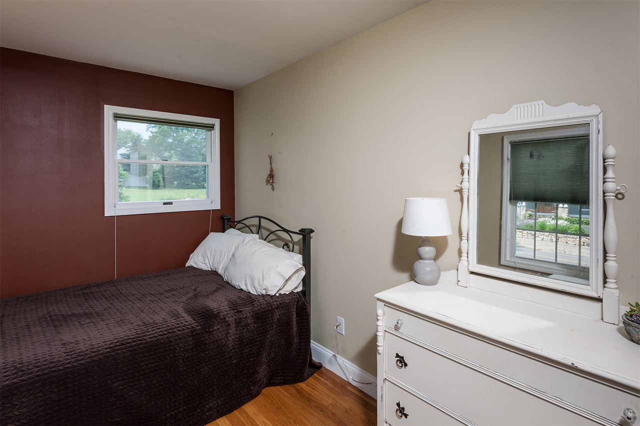 510 Wallis Road Rye, NH 03870 - Photo 13 of 32