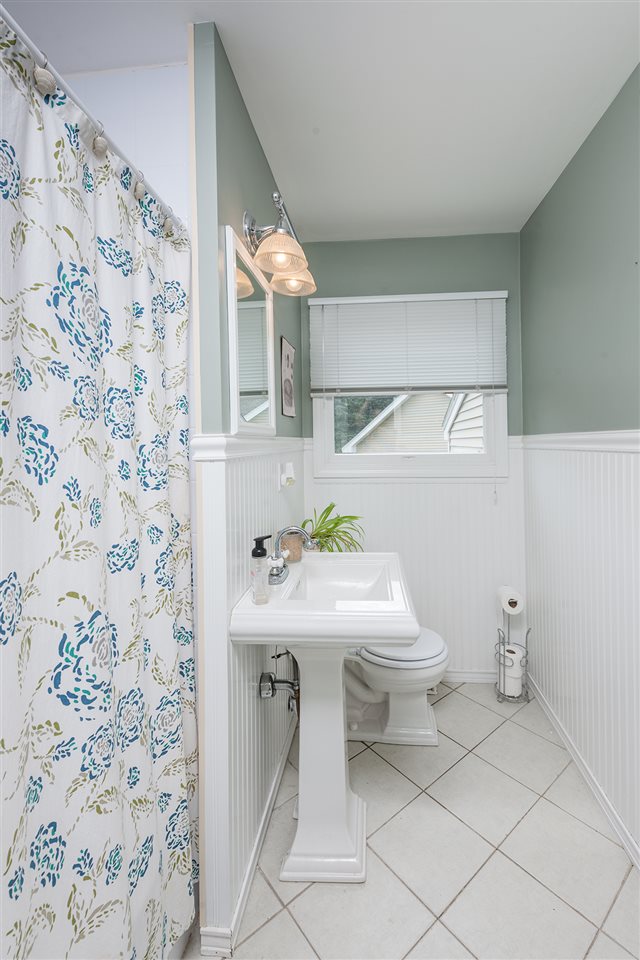 510 Wallis Road Rye, NH 03870 - Photo 15 of 32