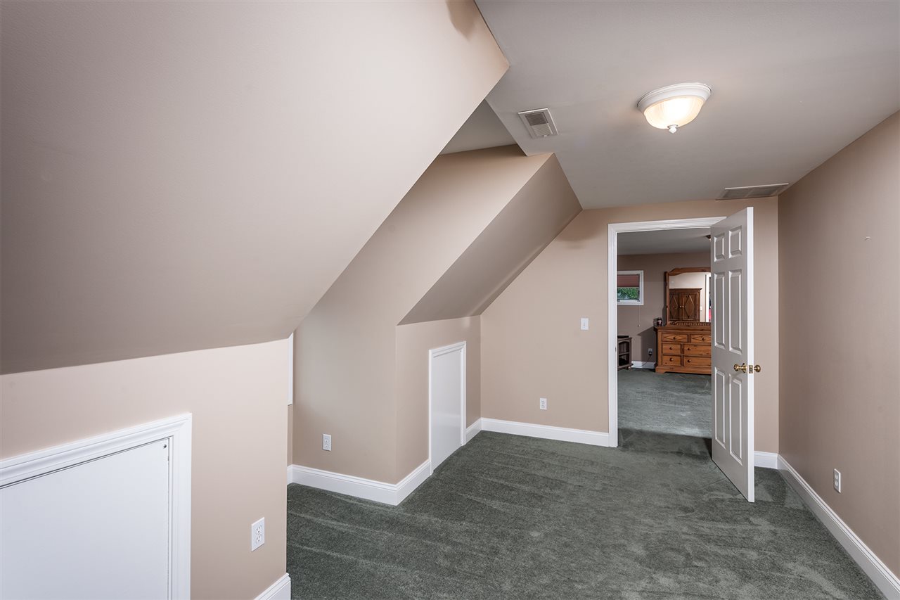 510 Wallis Road Rye, NH 03870 - Photo 17 of 32
