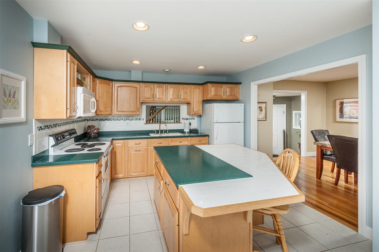 510 Wallis Road Rye, NH 03870 - Photo 7 of 32