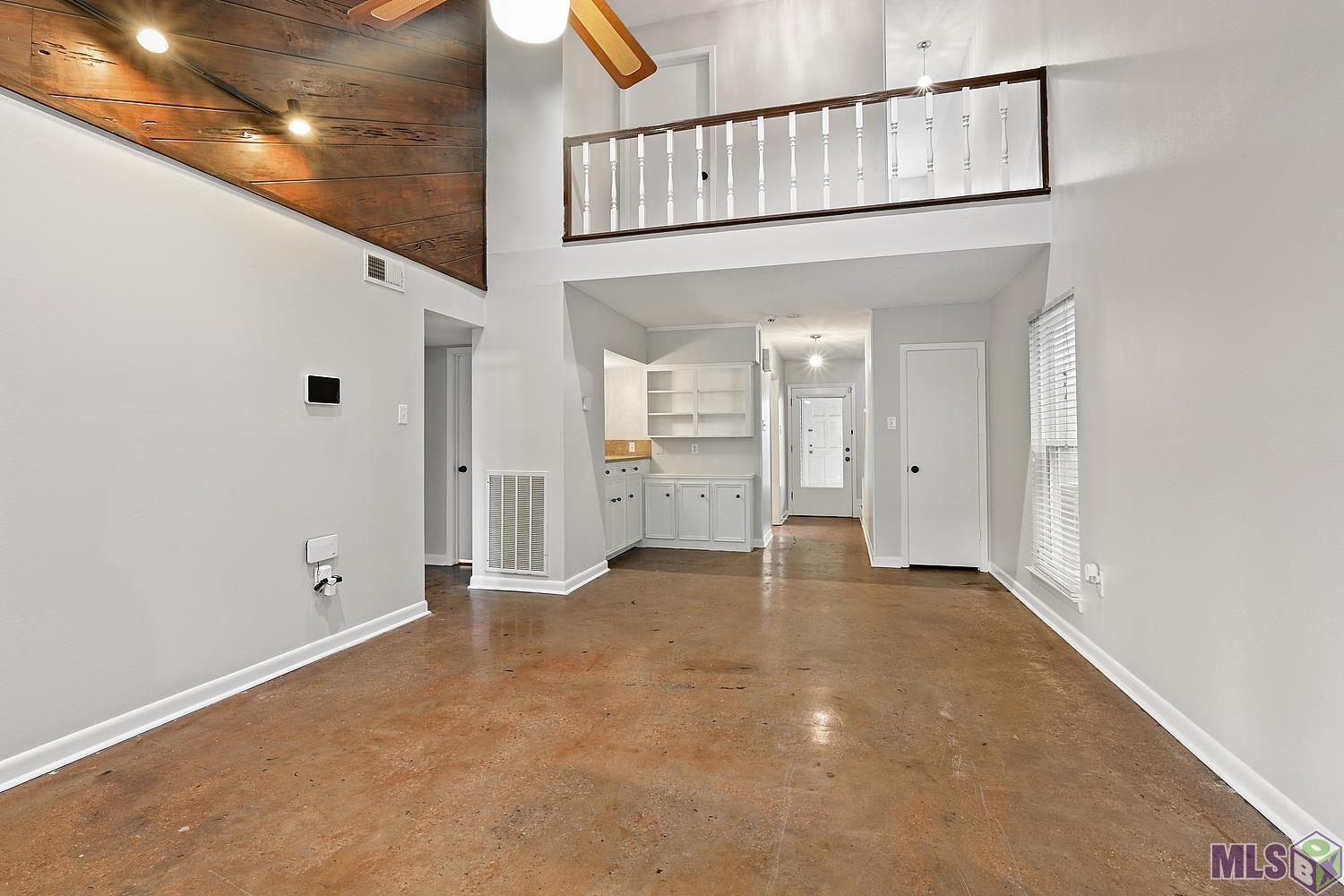 1871 Stonegate Court Baton Rouge, LA 70815 - Photo 3 of 9 Gallery Image 3