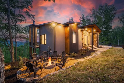 $1,599,999 | 714 Scouts Overlook, Morganton, GA 30560