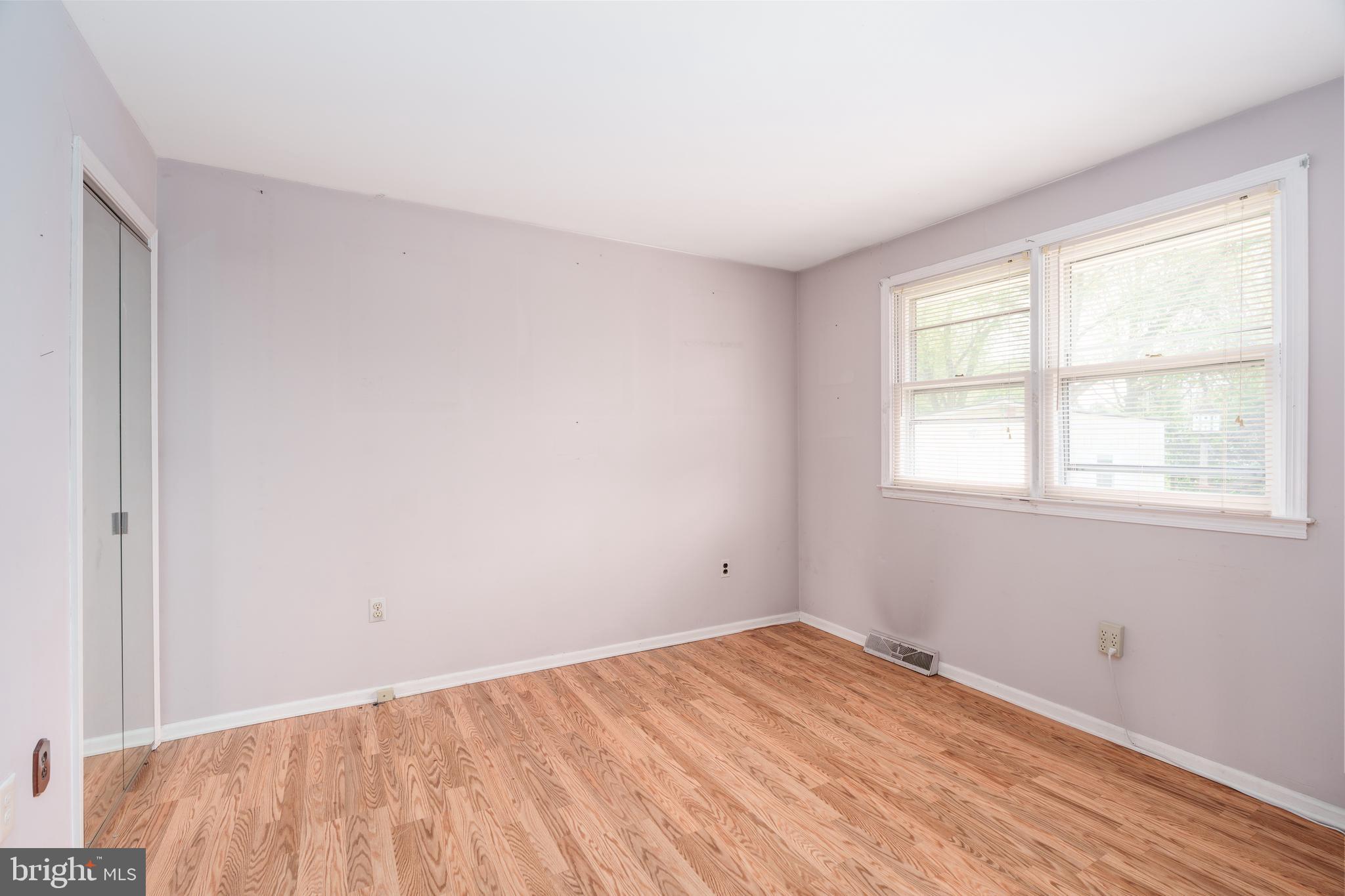 112 Park Towne Drive Elkton, MD 21921 - Photo 11 of 18 an empty room with a window