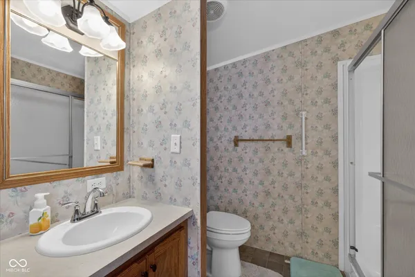 $269,900 | 2540 South Meridian Road, Mitchell, IN 47446