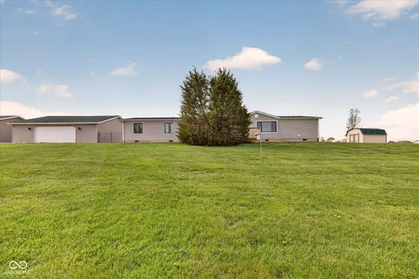 $269,900 | 2540 South Meridian Road, Mitchell, IN 47446