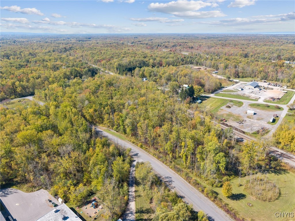 Monahan Place Oneida, NY 13421 - Photo 8 of 9