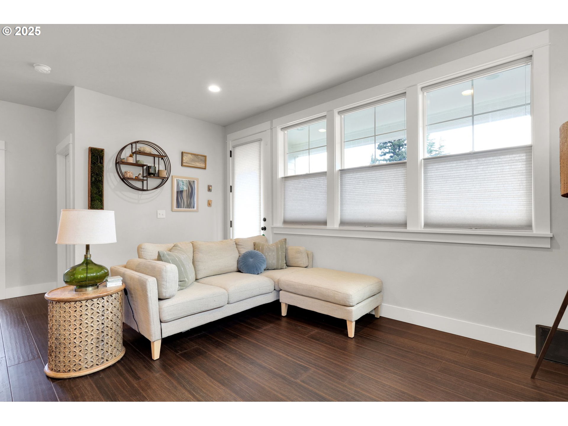 2819 Adams Street Eugene, OR 97405 - Photo 21 of 44 a living room with furniture and a large window