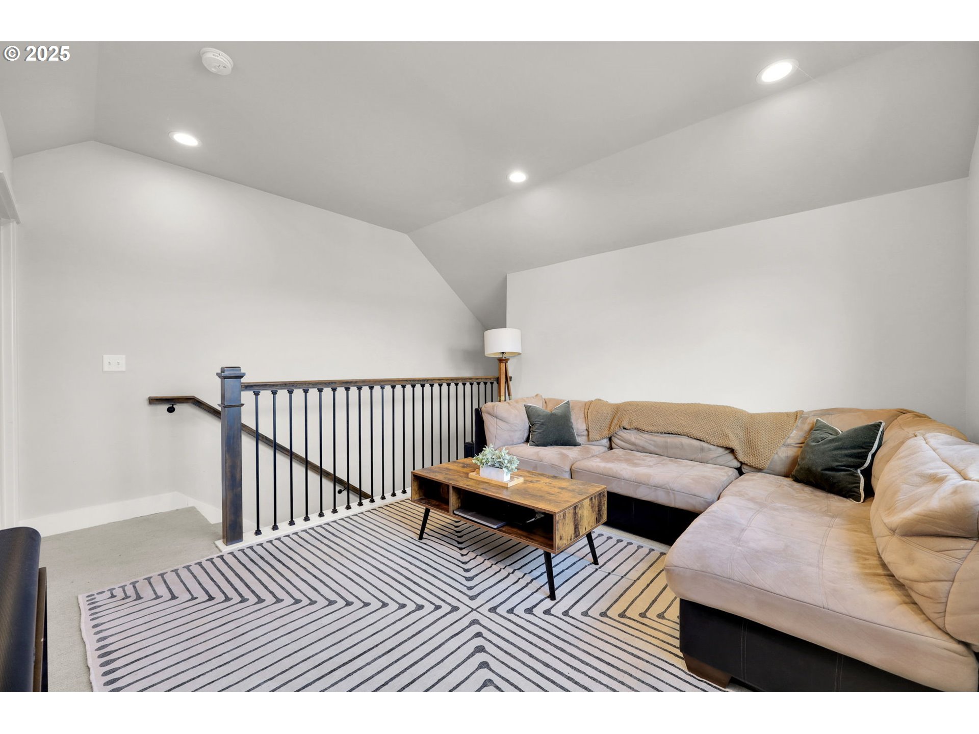 2819 Adams Street Eugene, OR 97405 - Photo 23 of 44 a living room with furniture