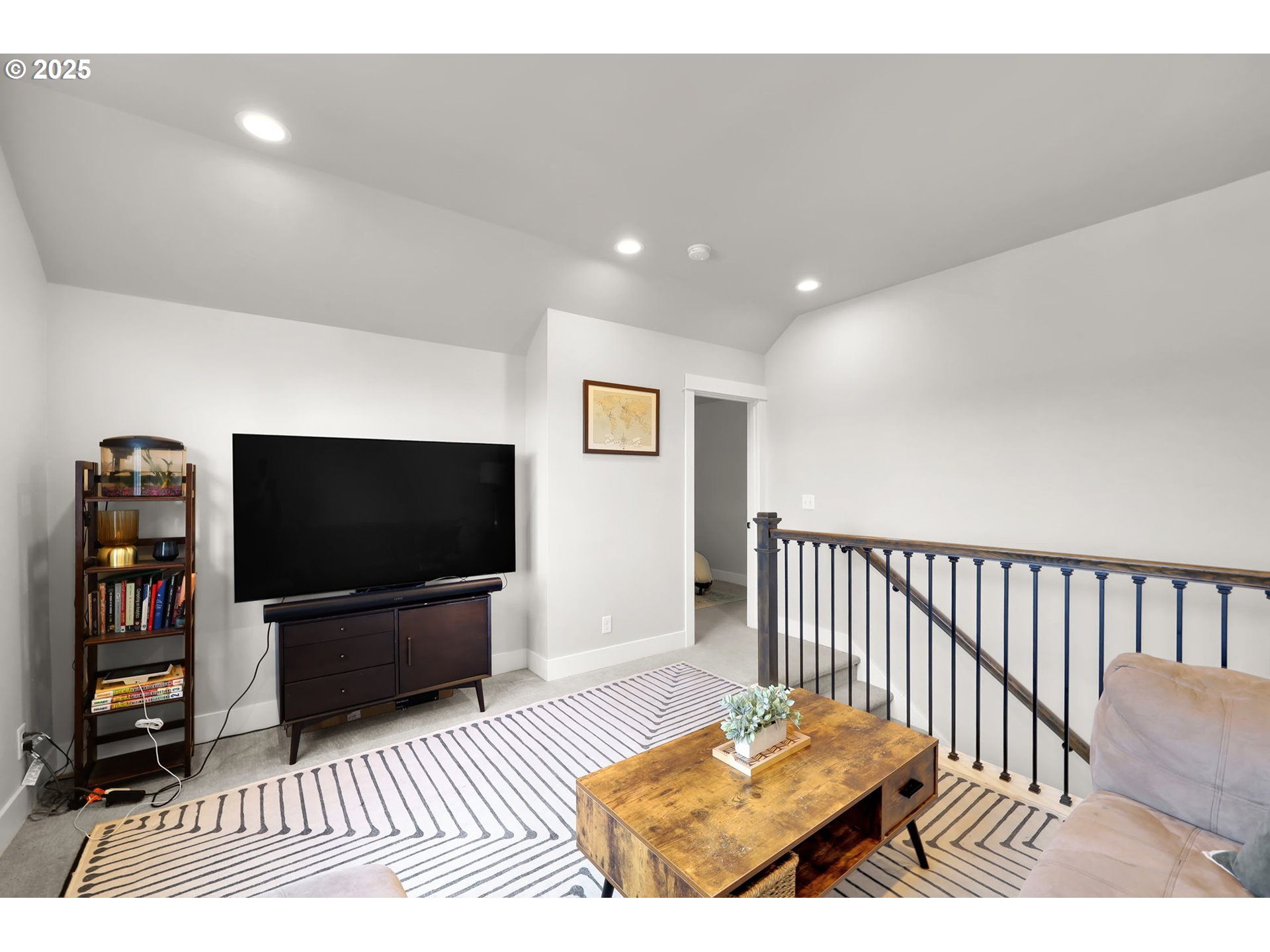 2819 Adams Street Eugene, OR 97405 - Photo 26 of 44 a view of a livingroom with furniture