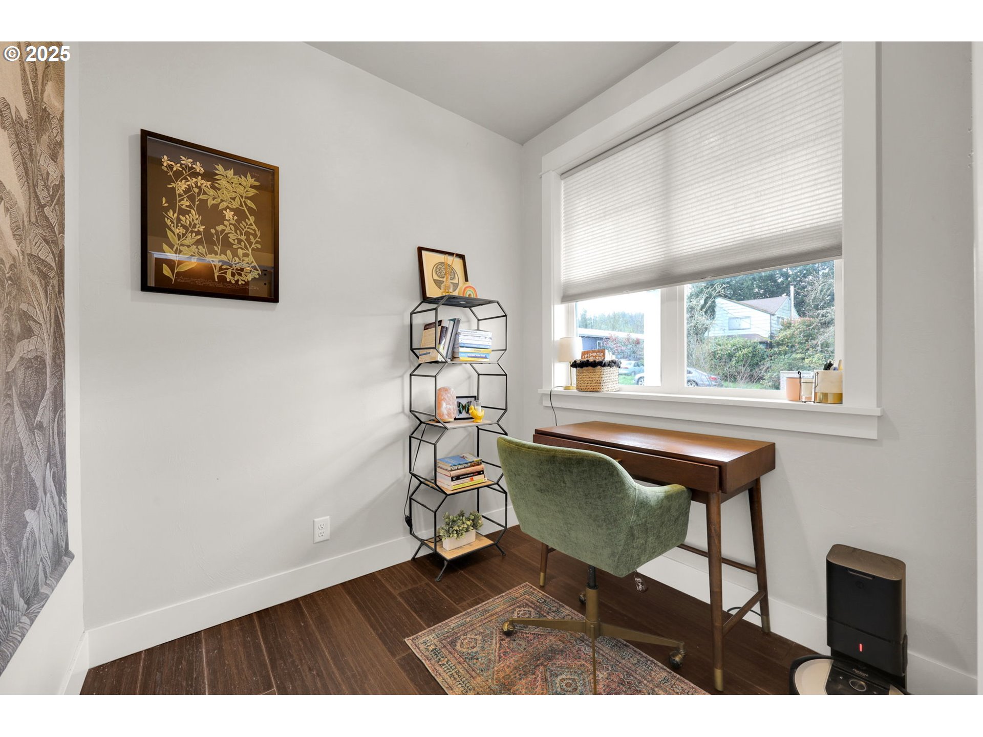 2819 Adams Street Eugene, OR 97405 - Photo 32 of 44 a workspace