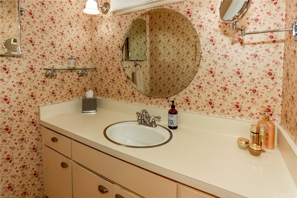 42585 Constellation Drive Big Bear Lake, CA 92315 - Photo 42 of 54