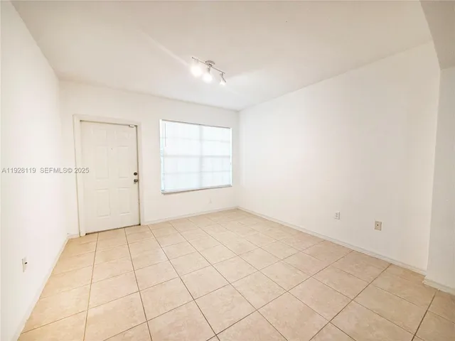 $2,200 | 308 Belmont Lane, Unit 308, North Lauderdale, FL 33068