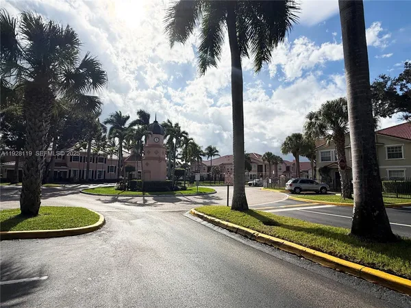 $2,000 | 308 Belmont Lane, Unit 308, North Lauderdale, FL 33068