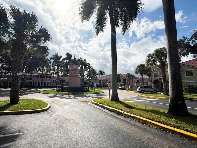 $2,200 | 308 Belmont Lane, Unit 308, North Lauderdale, FL 33068