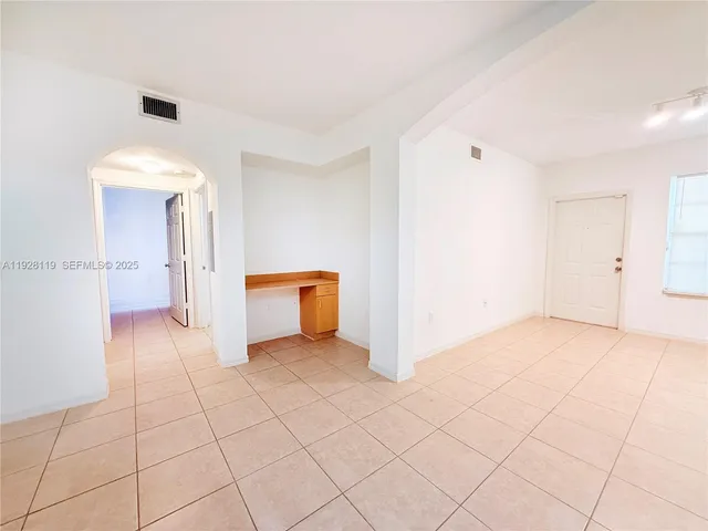 $2,200 | 308 Belmont Lane, Unit 308, North Lauderdale, FL 33068