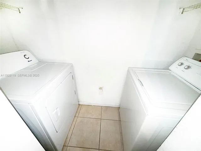 $2,200 | 308 Belmont Lane, Unit 308, North Lauderdale, FL 33068