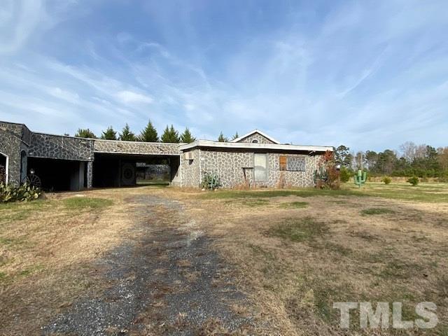 360 Hicksboro Road Henderson, NC 27537 - Photo 3 of 29 Gallery Image 3