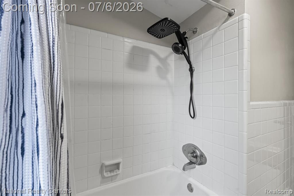 9984 Hemingway Redford, MI 48239 - Photo 18 of 33