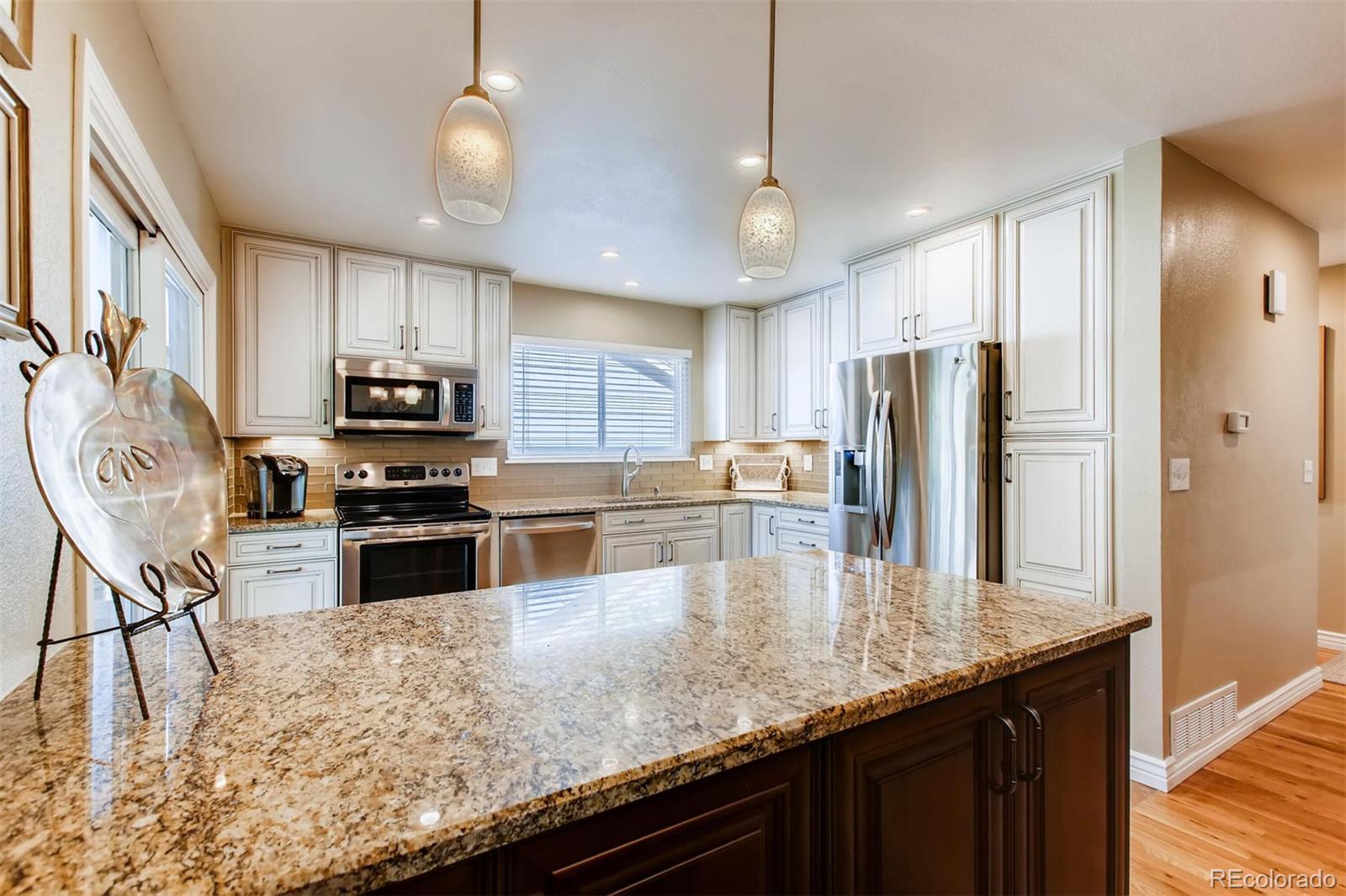 340 Quail Ridge Circle Highlands Ranch, CO 80126 - Photo 8 of 28 Gallery Image 8