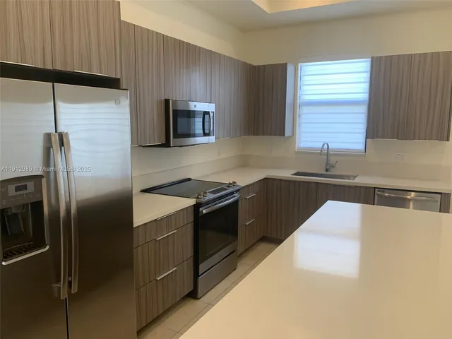 $3,400 | 10443 Northwest 82nd Street, Unit 31, Doral, FL 33178