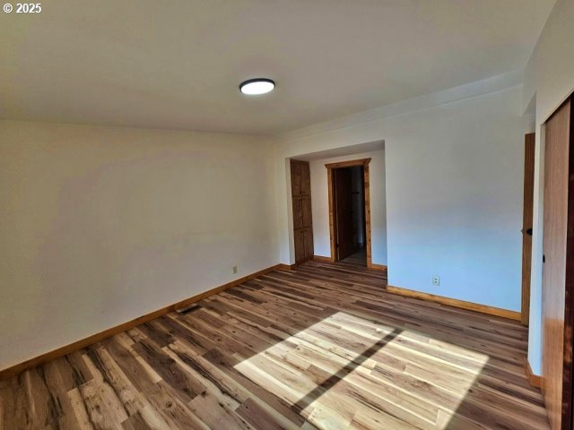 990 East 2nd Street Coquille, OR 97423 - Photo 11 of 23