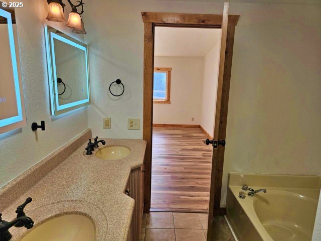 990 East 2nd Street Coquille, OR 97423 - Photo 13 of 23