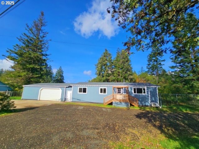 990 East 2nd Street Coquille, OR 97423 - Photo 2 of 23