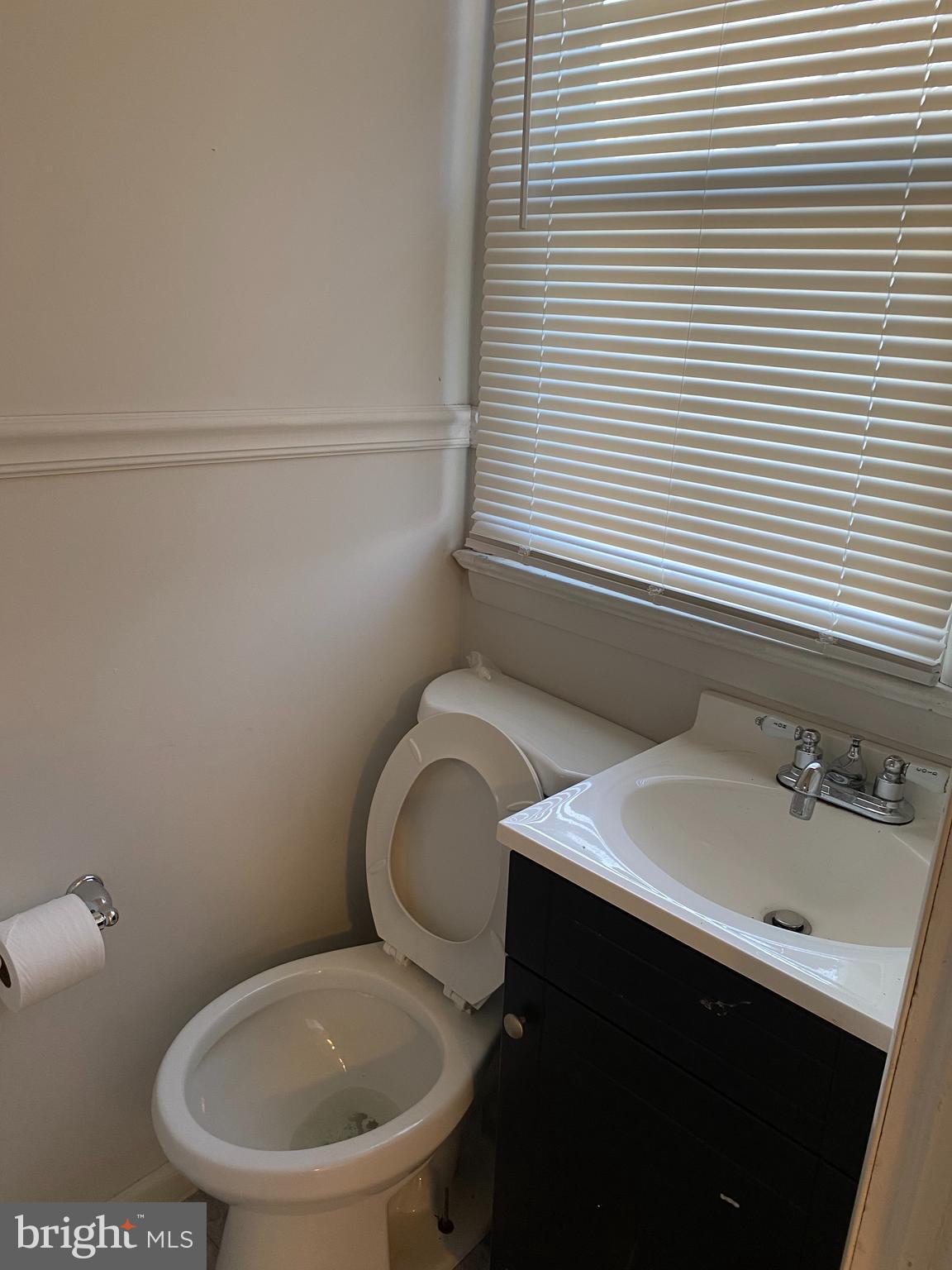 634 Laurel Street Delanco, NJ 08075 - Photo 11 of 24 Half bath