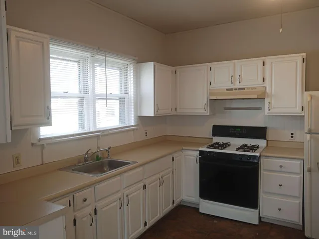 $235,000 | 634 Laurel Street, Delanco, NJ 08075