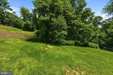 $449,900 | 16 Linda Lane, Aston, PA 19014