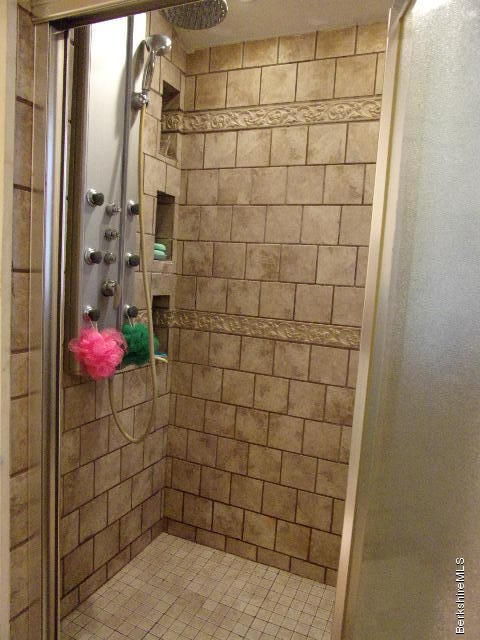 300 Notch Road North Adams, MA 01247 - Photo 20 of 25 100_0135