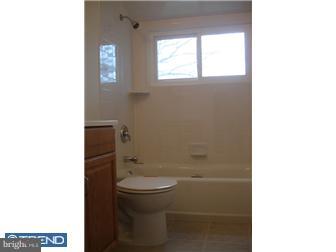 2 Quakeroak Road Levittown, PA 19057 - Photo 6 of 10 Bathroom