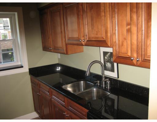 5491-3 Library Road, Unit 3 Bethel Park, PA 15102 - Photo 5 of 9 Kitchen.