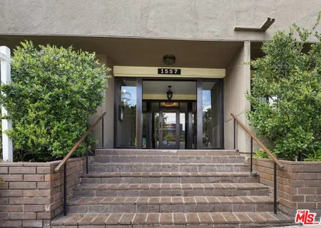 $1,295,000 | 1557 South Beverly Glen Boulevard, Unit 310, Los Angeles, CA 90024