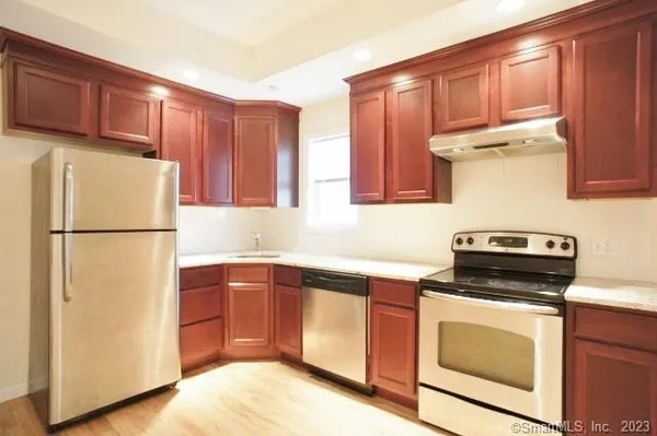 $2,495 | 9 Glenwood Avenue, Unit 3, Norwalk, CT 06854