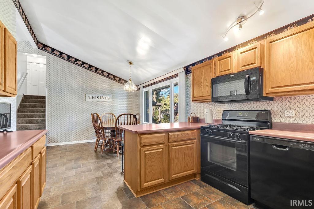 7128 Milhouse Road Indianapolis, IN 46221 - Photo 11 of 30
