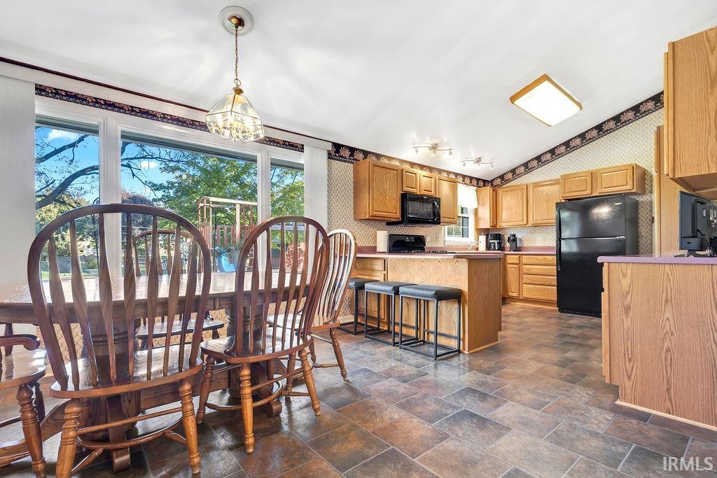 7128 Milhouse Road Indianapolis, IN 46221 - Photo 9 of 30